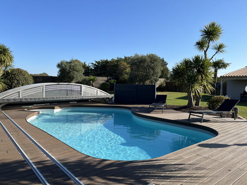 Maison - 268 m² - 7 pièces