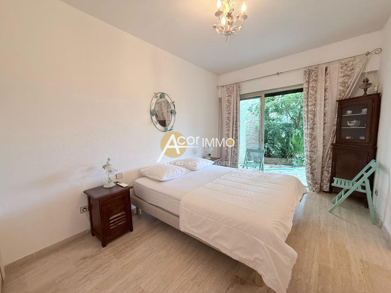 Maison - 270 m² - 6 pièces