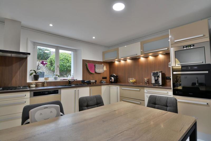 Maison - 96 m² - 4 pièces