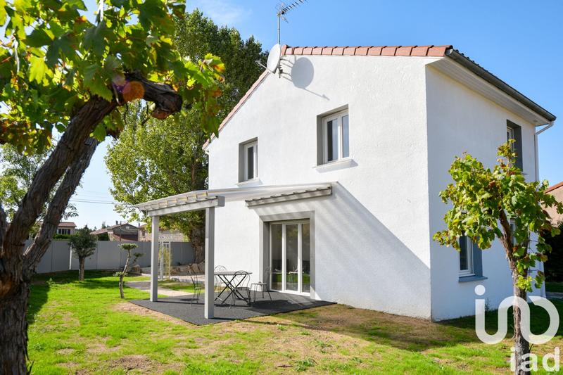 Maison - 97 m² - 5 pièces