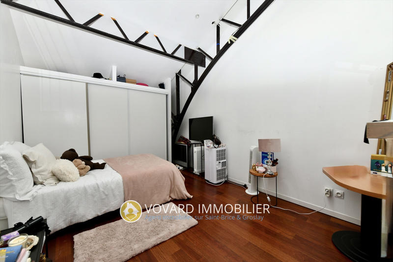 Maison - 193 m² - 5 pièces