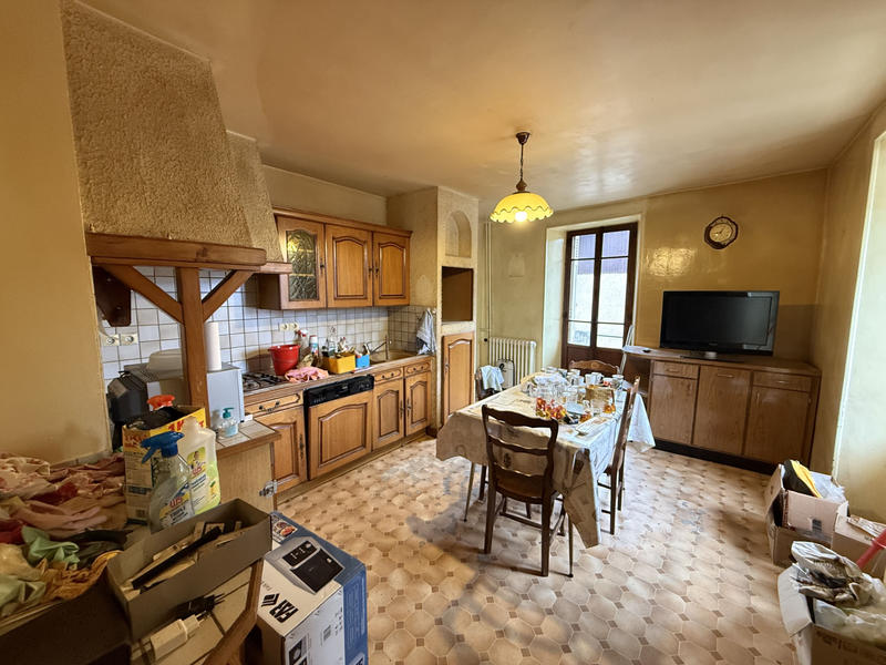 Maison - 180 m² - 6 pièces