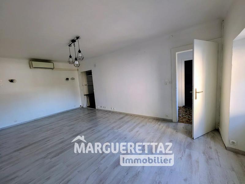 Appartement - 100 m² - 4 pièces