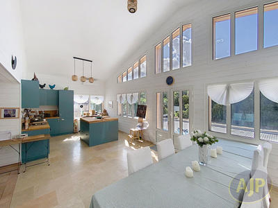 Maison - 174 m² - 7 pièces