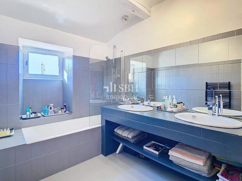 Maison de ville - 430 m²