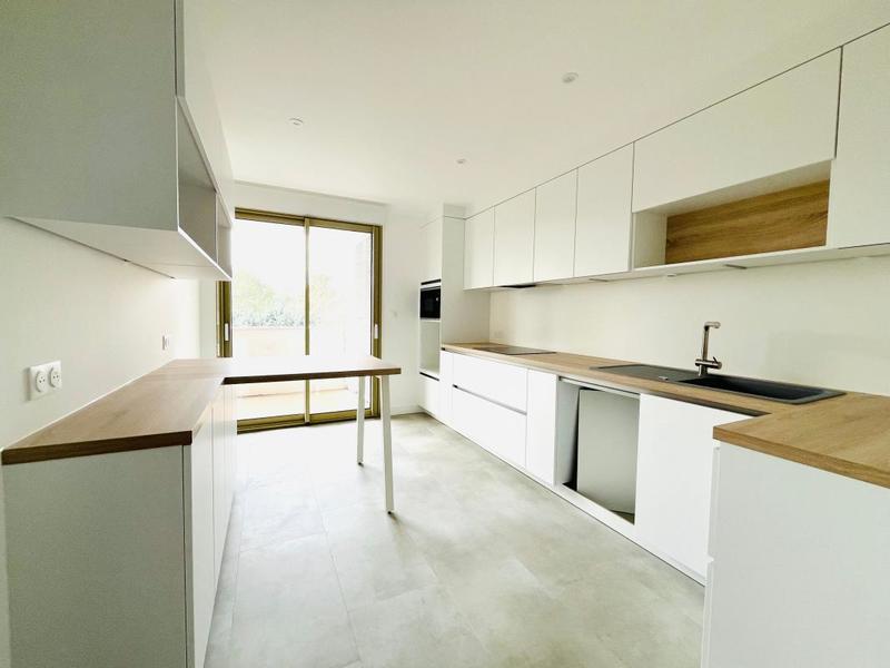 Appartement - 110 m² - 5 pièces