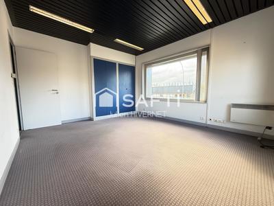 Bureau - 65 m² - 4 pièces