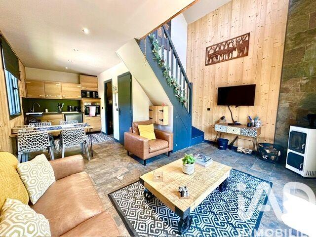 Châlet - 339 m² - 13 pièces