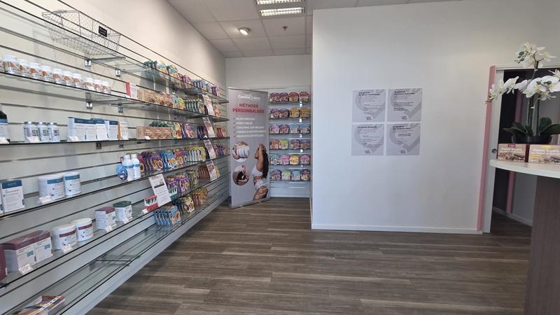 Local commercial - 74 m² - 8 pièces