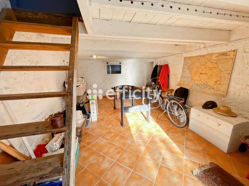 Maison - 151 m² - 7 pièces