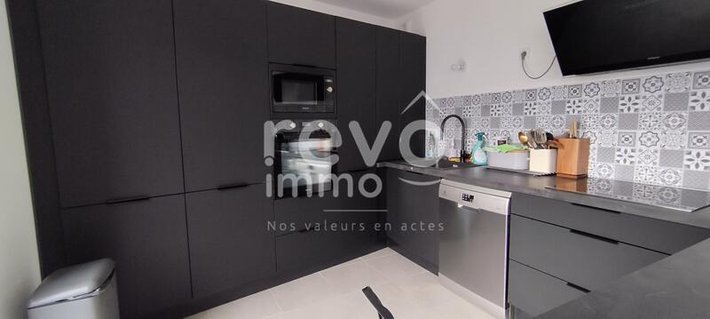 Appartement - 97 m² - 4 pièces