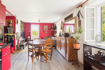 Appartement - 111 m² - 6 pièces