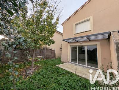 Maison - 83 m² - 4 pièces