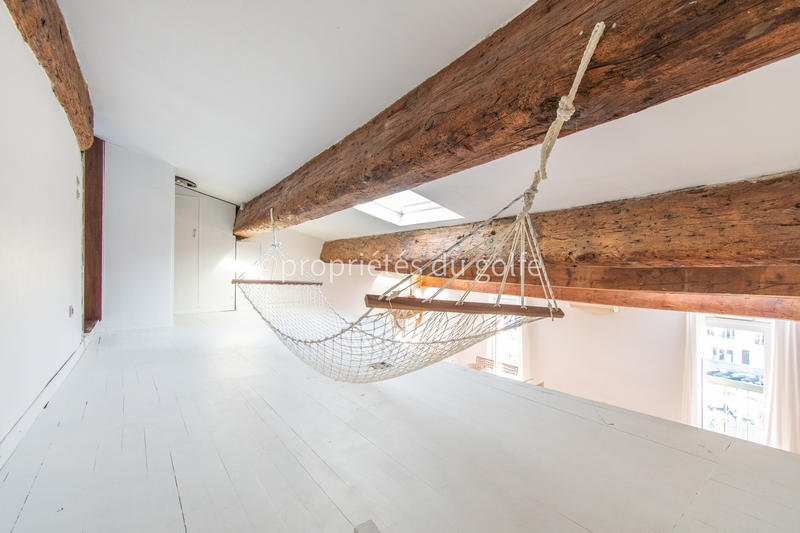 Appartement - 104 m² - 4 pièces