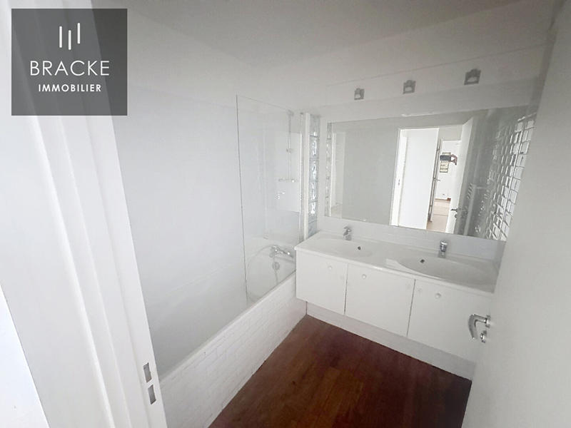 Appartement - 90 m² - 4 pièces