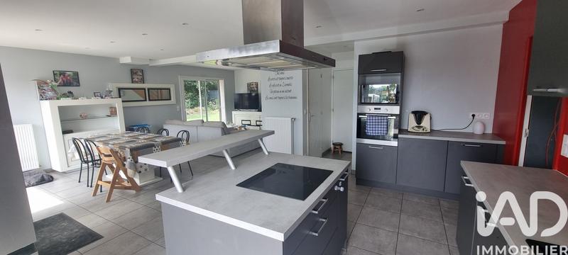 Maison - 170 m² - 8 pièces