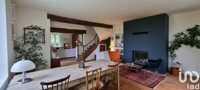 Maison - 264 m² - 8 pièces