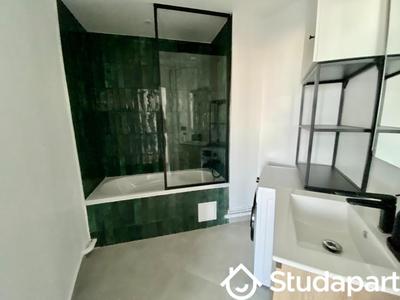 Chambre - 11 m² - 1 pièce