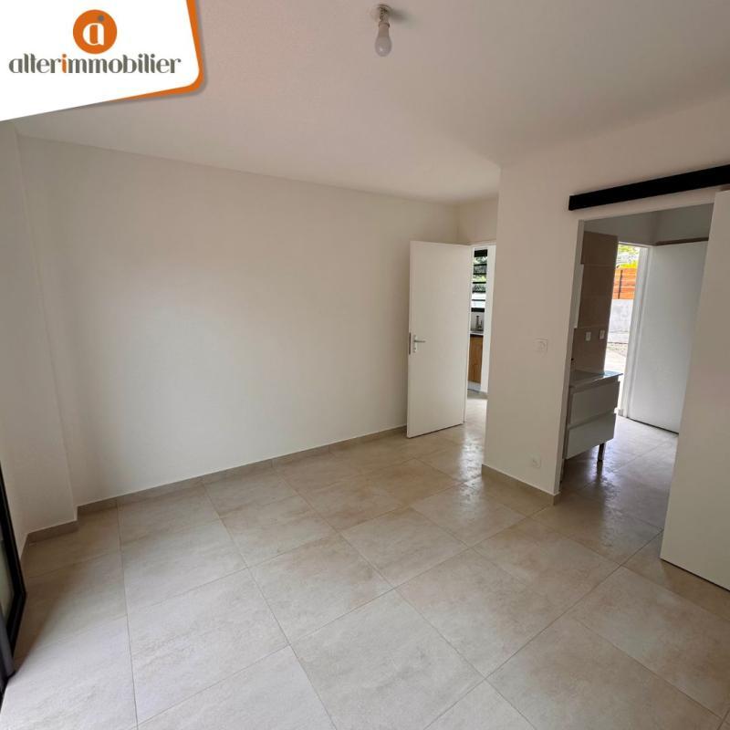 Villa - 80 m² - 4 pièces