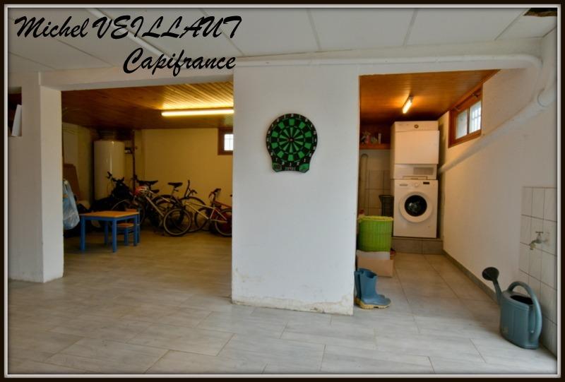 Maison - 220 m² - 9 pièces