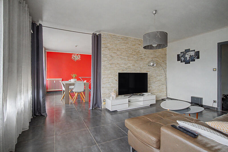 Appartement - 110 m² - 5 pièces