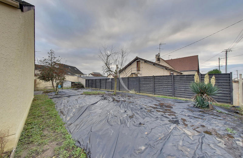 Maison - 61 m² - 4 pièces