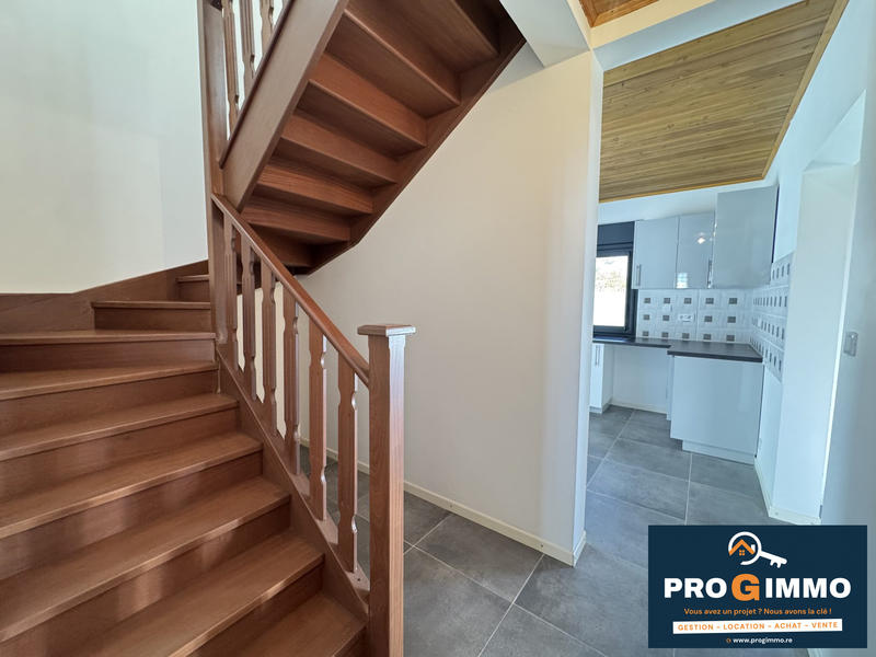 Maison traditionnelle - 90 m² - 4 pièces