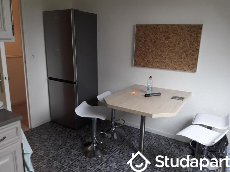 Chambre - 13 m² - 1 pièce