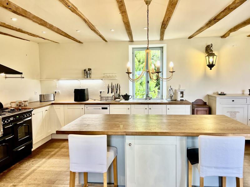 Appartement - 197 m² - 6 pièces