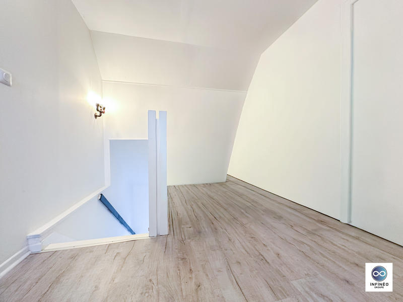 Maison - 147 m² - 7 pièces