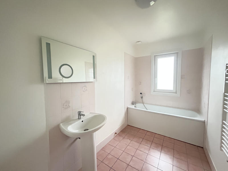 Maison de village - 108 m² - 7 pièces