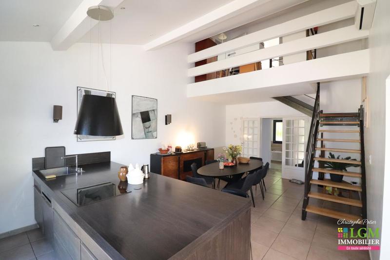 Villa - 188 m² - 6 pièces