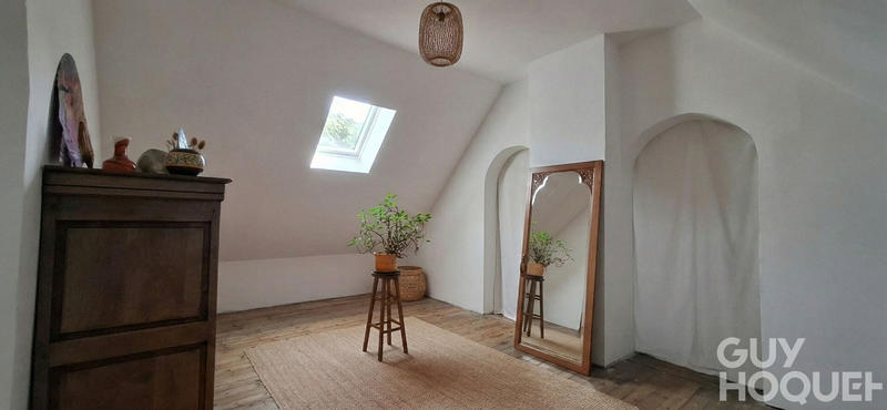 Maison - 144 m² - 9 pièces