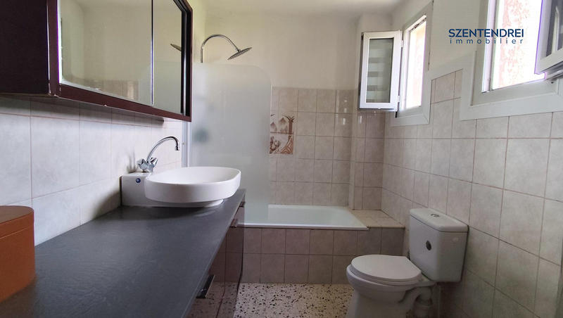 Maison traditionnelle - 100 m² - 5 pièces