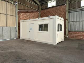 Local d'activités - 4 500 m²