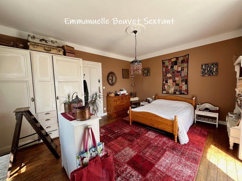 Maison bourgeoise - 180 m² - 9 pièces