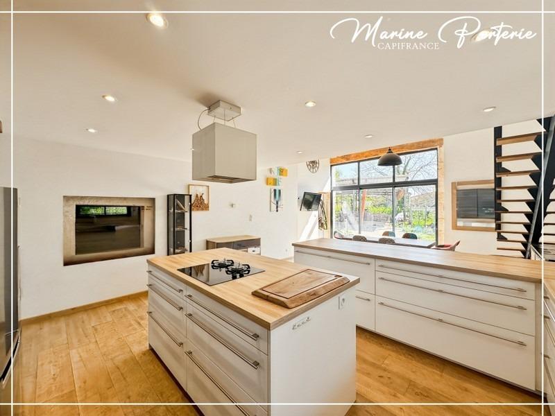 Maison en pierre - 251 m² - 7 pièces