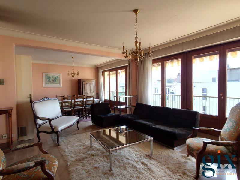 Appartement - 147 m² - 6 pièces