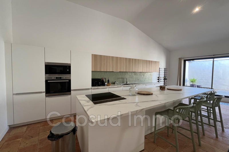 Maison - 200 m² - 6 pièces