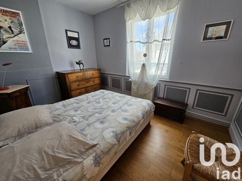 Maison - 179 m² - 10 pièces