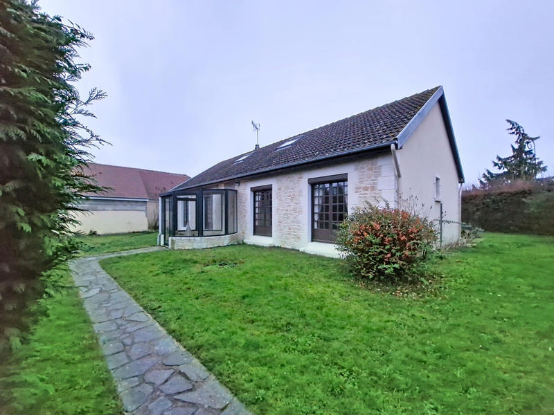 Maison - 104 m² - 7 pièces