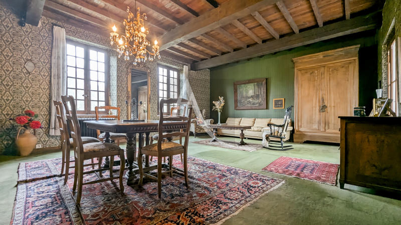 Maison - 186 m² - 5 pièces