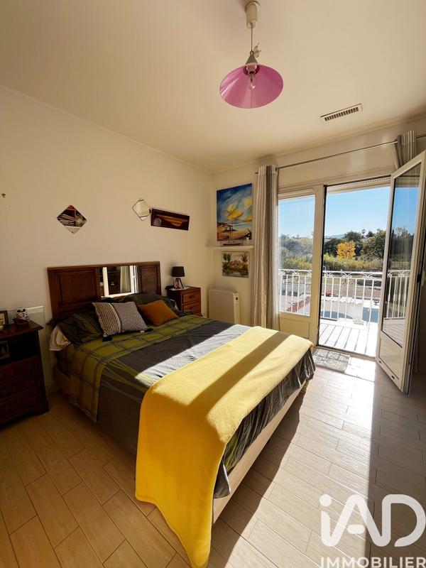 Maison - 257 m² - 8 pièces