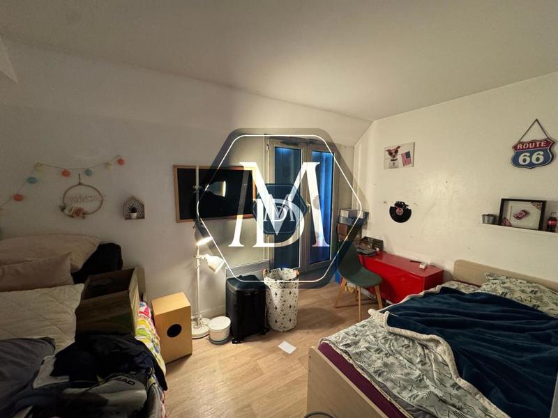 Appartement - 84 m² - 4 pièces