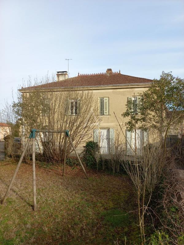 Maison bourgeoise - 270 m² - 10 pièces