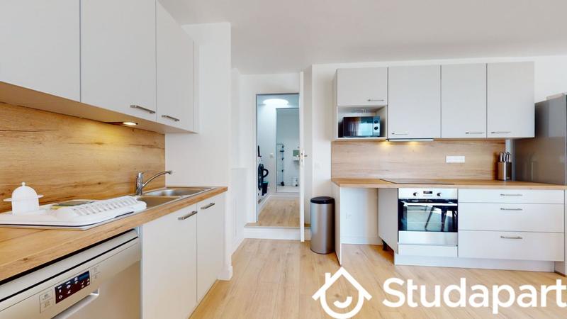 Chambre - 9 m² - 1 pièce