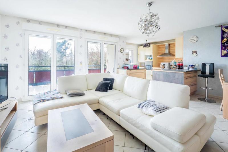 Appartement - 90 m² - 4 pièces