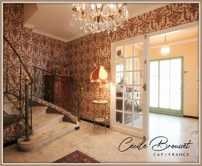 Villa - 286 m² - 11 pièces