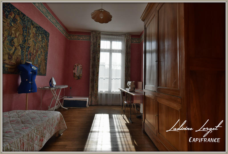 Corps de ferme - 336 m² - 10 pièces