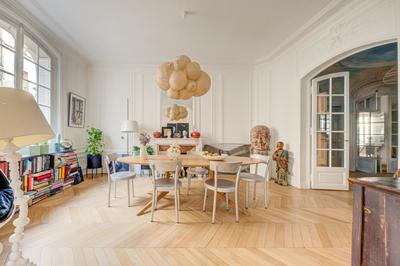 Appartement - 186 m² - 6 pièces